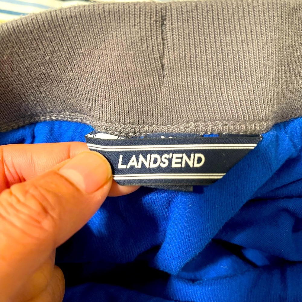 Landsend youth XL layered pants 100% cotton and elastic waist.Front back pockets